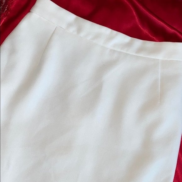 Bebe Flutter Ruffle Pencil Skirt Medium White - Picture 4 of 8